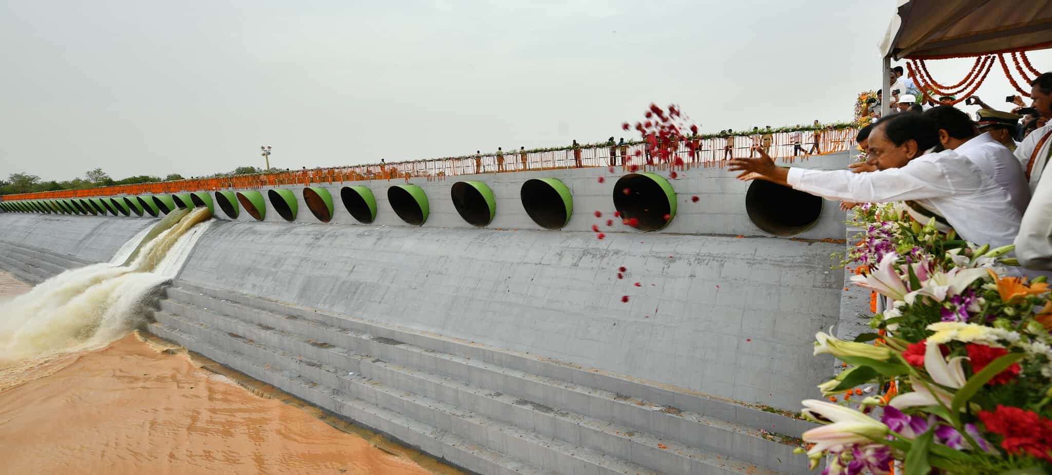 kaleshwaram-project-dedicated-to-the-nation-chief-minister