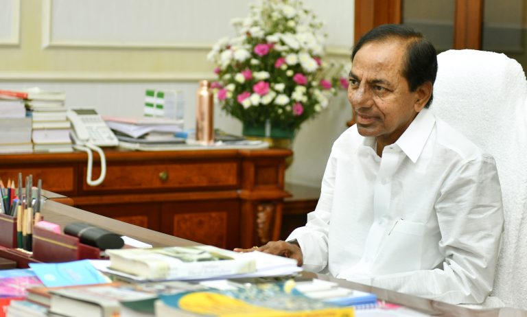 Cm Kcr Held A Review Meeting (4)