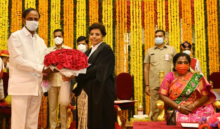Swearing In Ceremony Of Kumari Justice Hima Kohli As Chief Justice Of Telangana High Court 07 01 2021 (10)