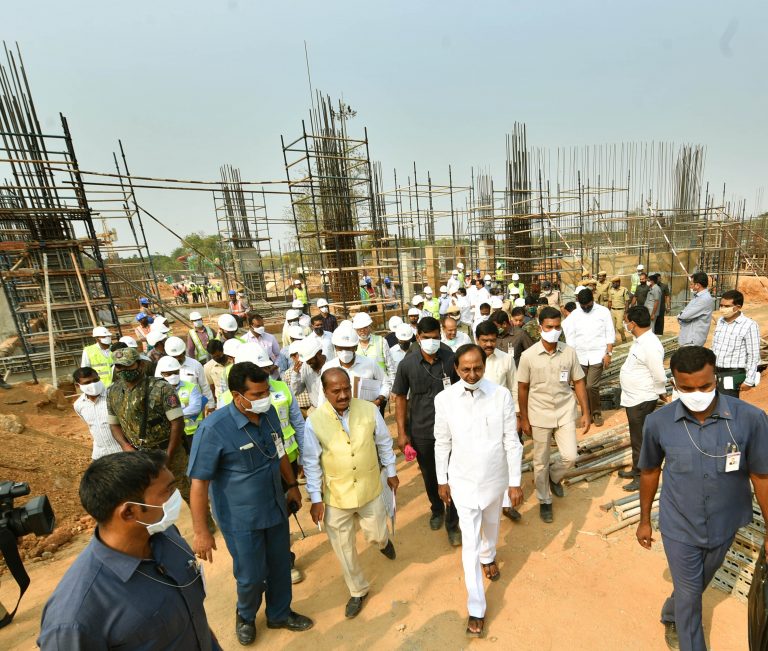 Cm Kcr Inspected The Ongoing Works Of New Secretariat 18 03 2021 (2)