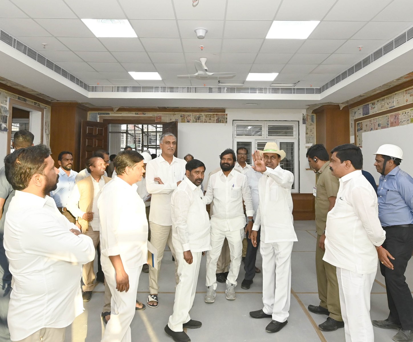 CM Inspected Ongoing Works Of Telangana Secretariat - Sri K ...