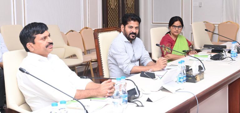 Cm Revanth Reddy Held Review Meeting On Dharani 24 02 2024 (3)
