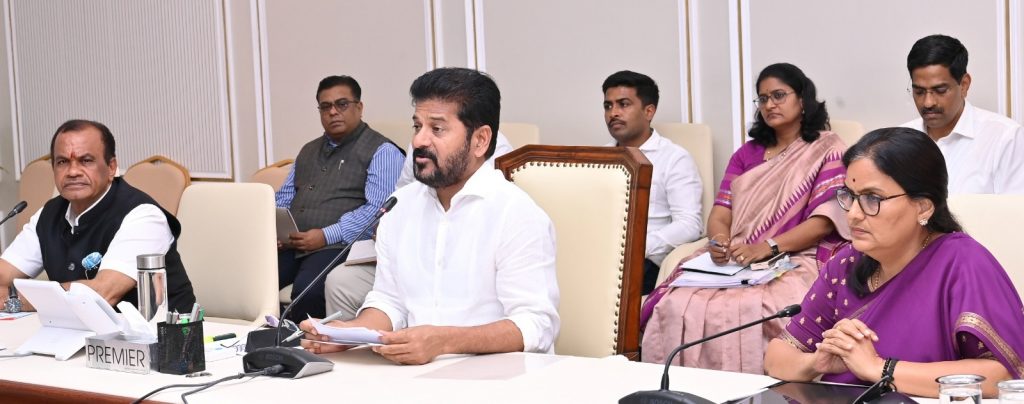 Cm Revanth Reddy Held A Meeting With Secretaries Of All Departments At Secretariat 02 07 2024 (5)