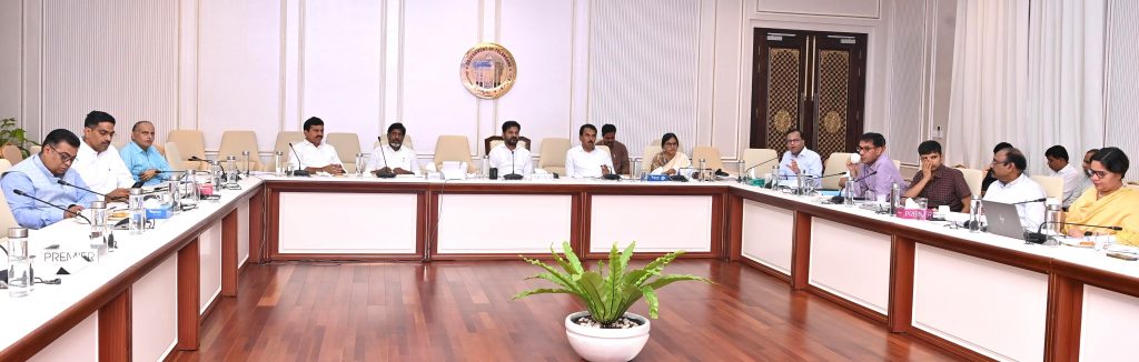 Cm Revanth Reddy Holds Review Meeting With Revenue Department Officials 11 07 2024 (5)