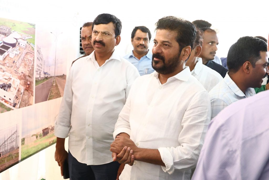 Cm Revanth Reddy Inspected The Ongoing Works Of Government Multi Super Speciality Hospital In Warangal 29 06 2024 (2)