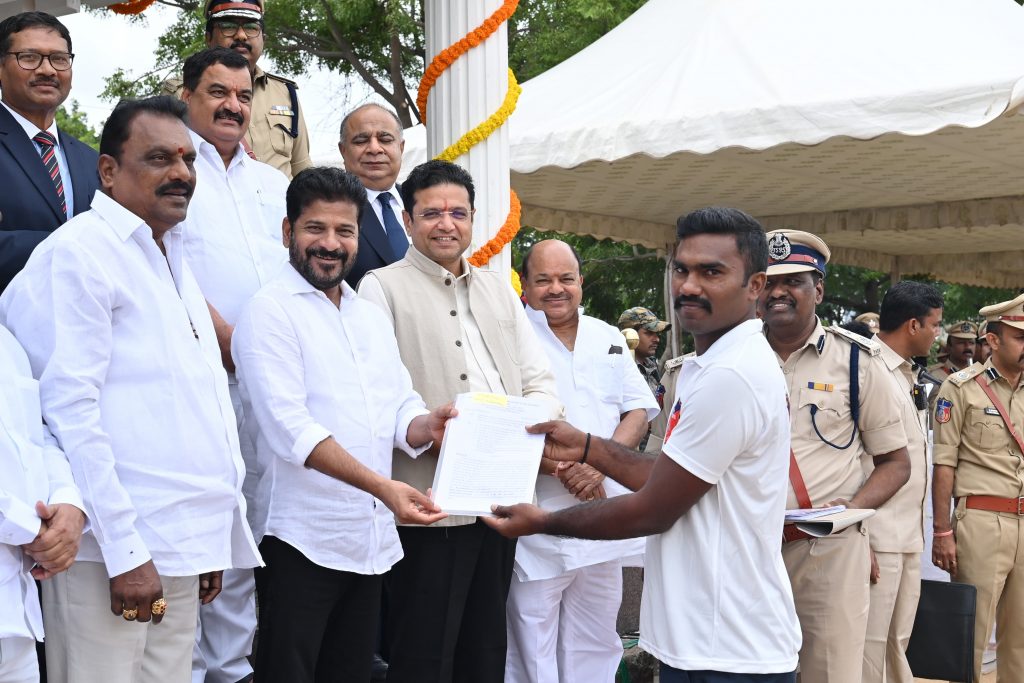 Cm Revanth Reddy Participated In Passing Out Parade Of The Fourth Batch Direct Recruited Firemen Program 26 07 2024 1