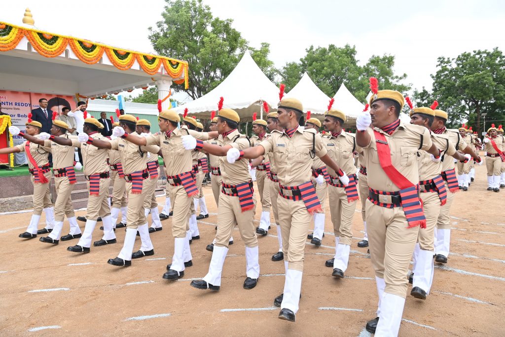 Cm Revanth Reddy Participated In Passing Out Parade Of The Fourth Batch Direct Recruited Firemen Program 26 07 2024 7