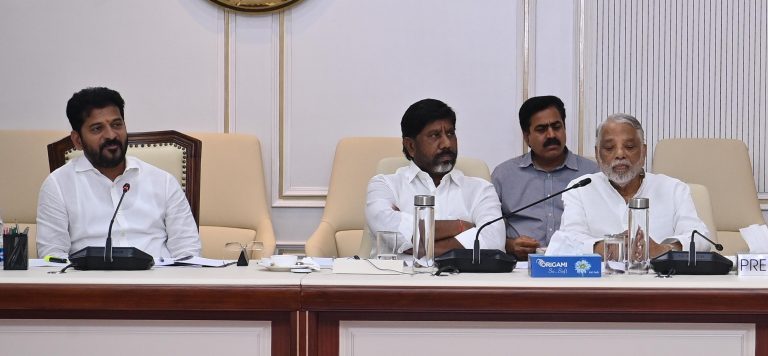 Chief Minister Revanth Reddy Holds A Meeting With Professors 19 07 2024 (1)