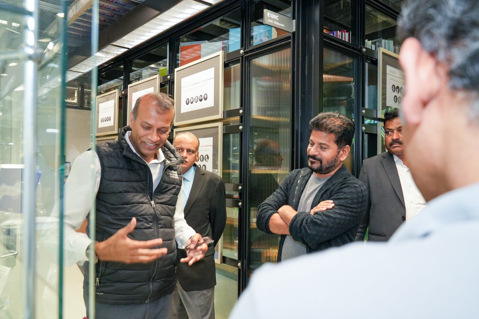 Cm Revanth Reddy And Minister Sridhar Babu Met With Senior Representatives Of The Stanford Byers Center For Biodesign At Stanford University 4