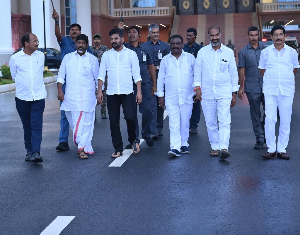 Cm Revanth Reddy Inspected The State Secretariat Premises To Install Telangana Talli Statue 20 08 2024 2