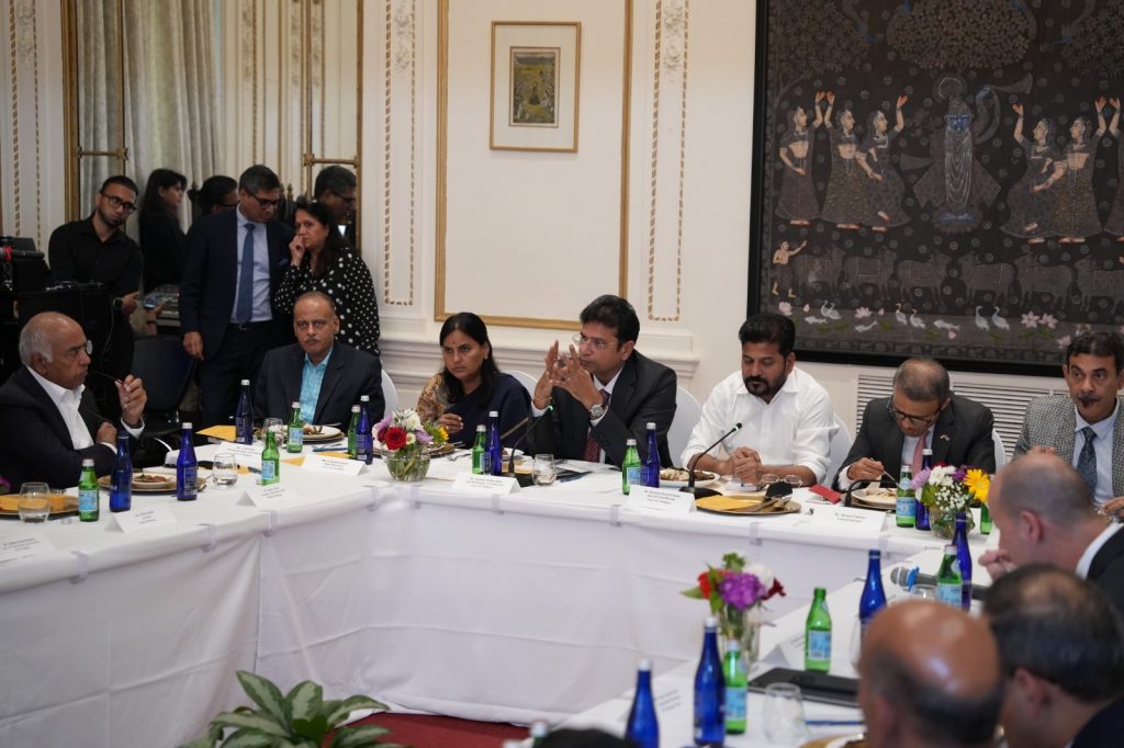 Chief Minister A. Revanth Reddy Enthralled The Top Ceos And Business Honchos At An Official Roundtable Hosted By The Consulate General Of India, New York (4)