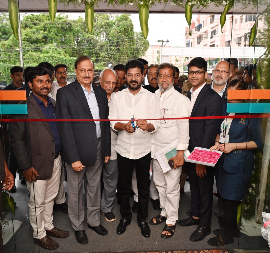 Cm Revanth Reddy Inaugurated Durgabai Deshmukh Renova Cancer Center 26 09 2024 (2)